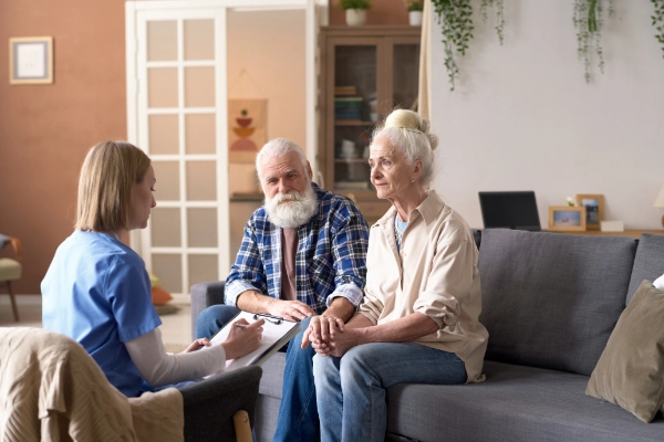 Pflegeberatung für Seniorinnen und Angehörige im häuslichen Umfeld